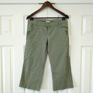 100% Cotton Y2K Vintage American Eagle Floral Embroidered Green Capri Pants